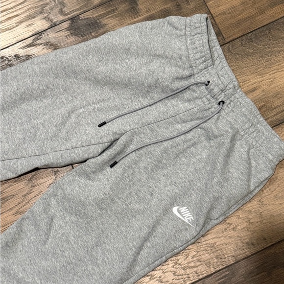 Women's Gray Nike Sweatpants Joggers sz Small - Picture 2 of 7